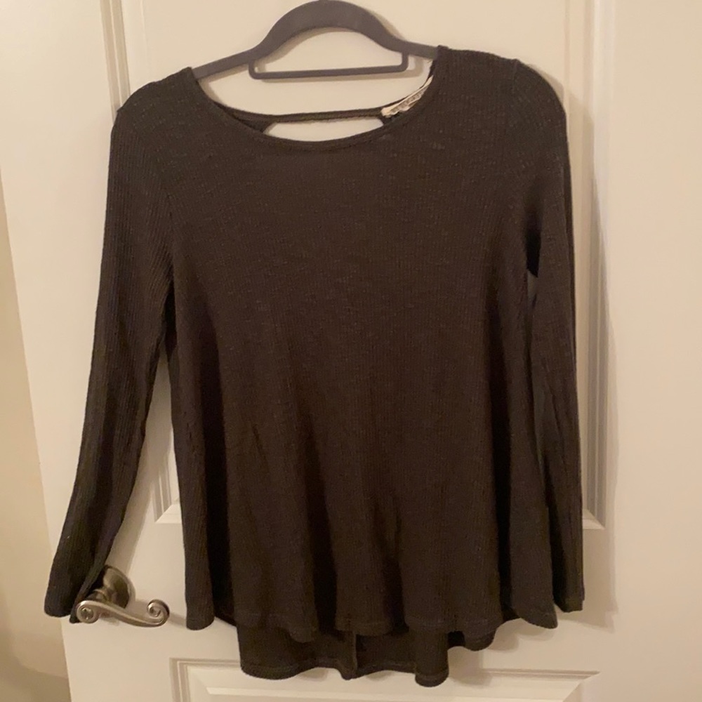 Long sleeve top with back detail
